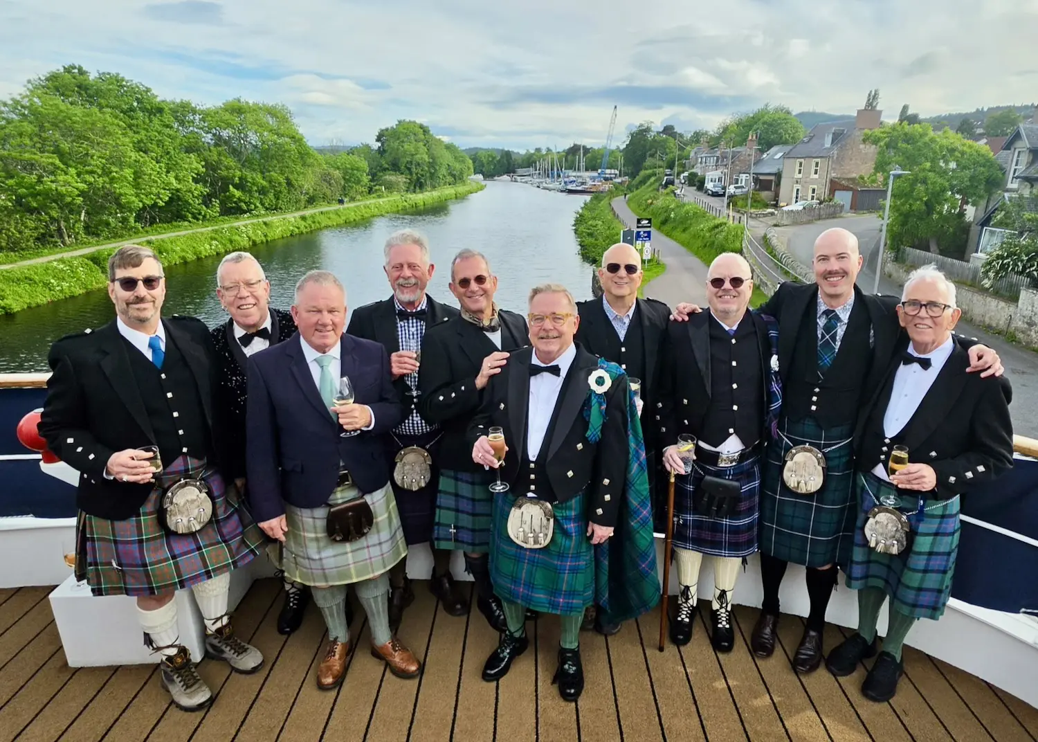 Scotland gay cruise group on the Caledonian Canal