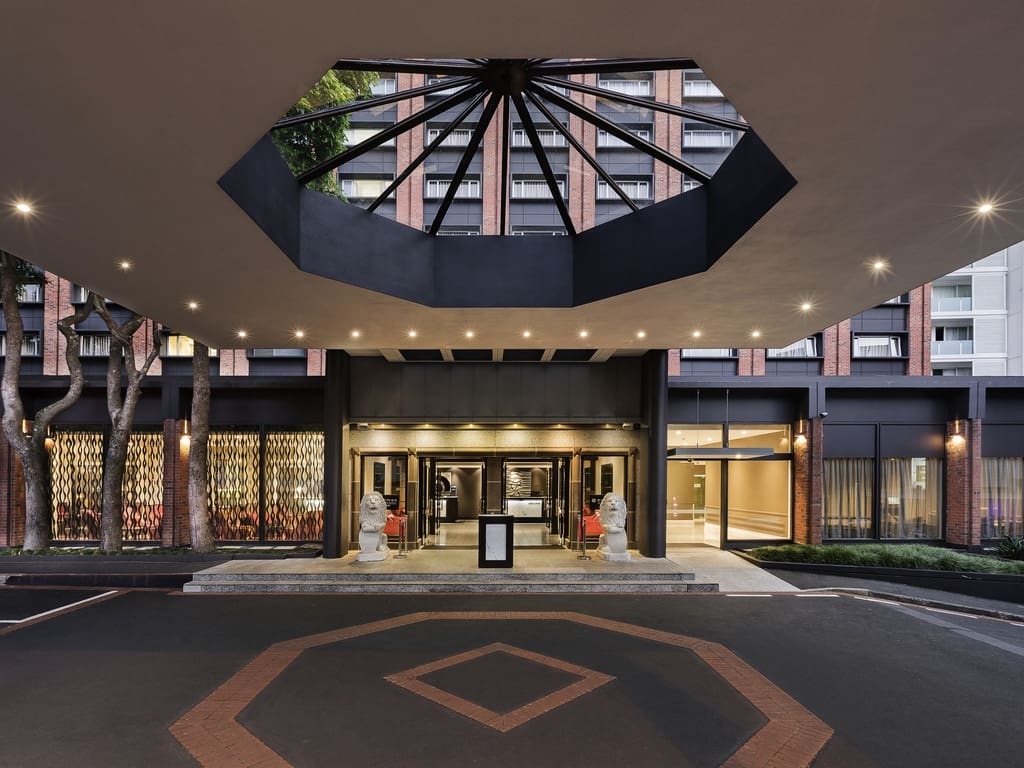 A grand sense of arrival awaits at the Pullman Hotel Auckland.